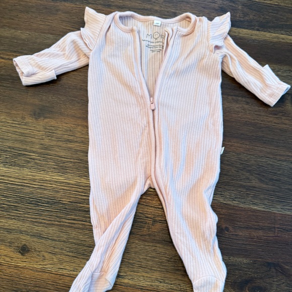 Baby Mori footie pajama, blush color, size Newborn - Picture 1 of 3
